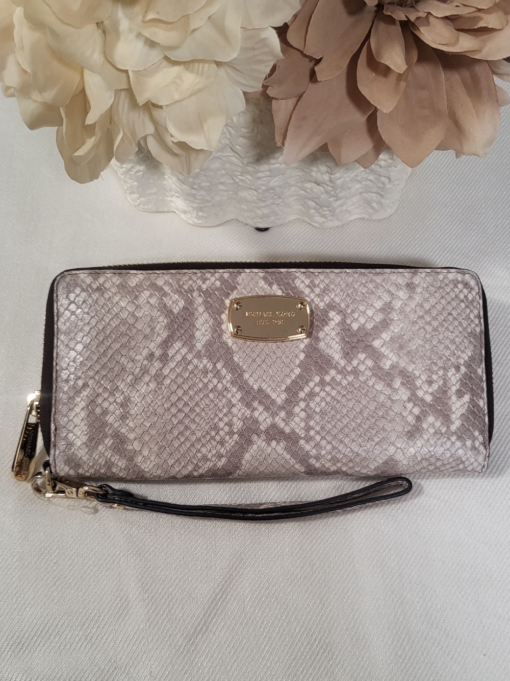 Michael Kors Metallic Silver Snakeskin Wristlet Clutch
